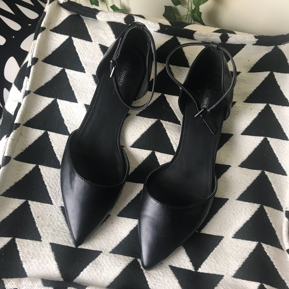 Forever 21 Pointed Toe Flats
